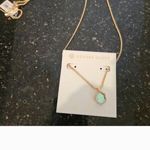 Kendra Scott necklace